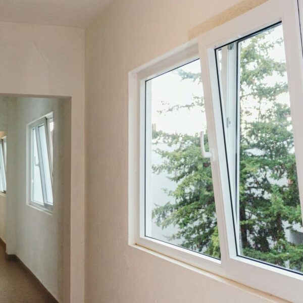 Ventana oscilobatiente PVC MOD 3
